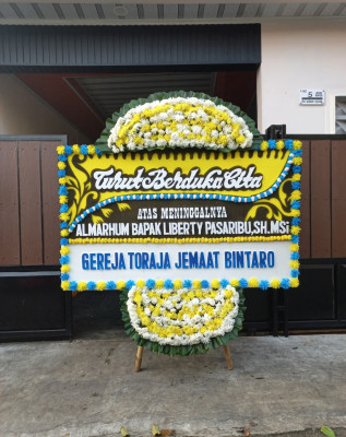 Papan Bunga Duka di Padangsari