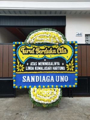 Papan Bunga Duka di Padangsari